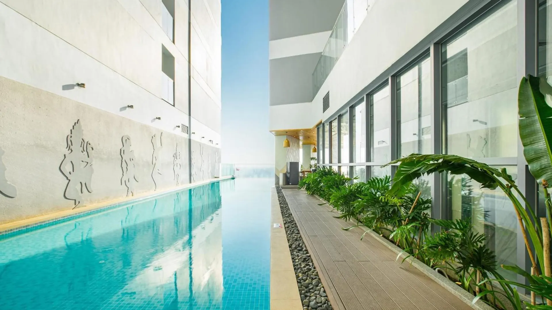 Panorama Nha Trang Blue Sea Residences 0*,